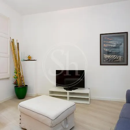En Sagrada Familia E Apartmán