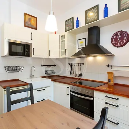 En Sagrada Familia E Apartmán *